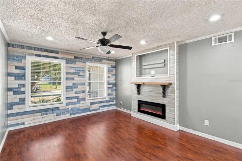 House in Orlando, Florida 3 bedrooms, 117.99 sq.m. № 2419097 - photo 6