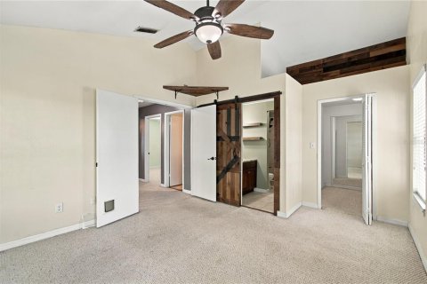 House in Orlando, Florida 3 bedrooms, 117.99 sq.m. № 2419097 - photo 27