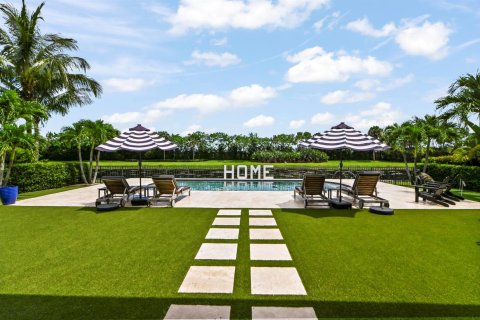House in Boynton Beach, Florida 4 bedrooms, 309.55 sq.m. № 2247891 - photo 2