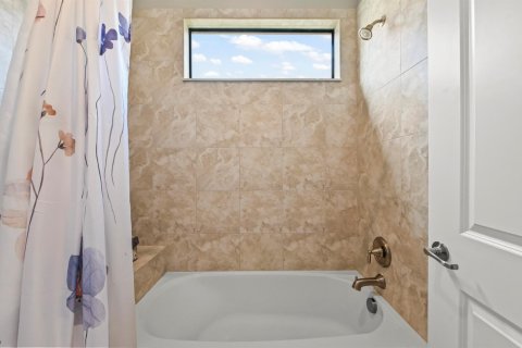 House in Boynton Beach, Florida 4 bedrooms, 309.55 sq.m. № 2247891 - photo 28