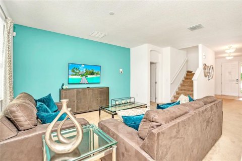 House in Kissimmee, Florida 6 bedrooms, 266.82 sq.m. № 1217956 - photo 12