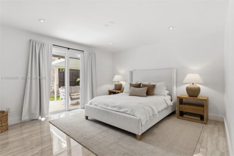 Villa ou maison à vendre à Hialeah, Floride: 3 chambres, 222.41 m2 № 2084817 - photo 20