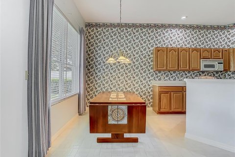 House in Winter Park, Florida 4 bedrooms, 201.69 sq.m. № 1636223 - photo 21