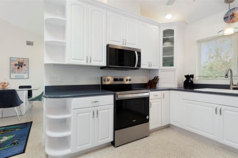 Casa en venta en Treasure Island, Florida, 3 dormitorios, 180.97 m2 № 2099092 - foto 8