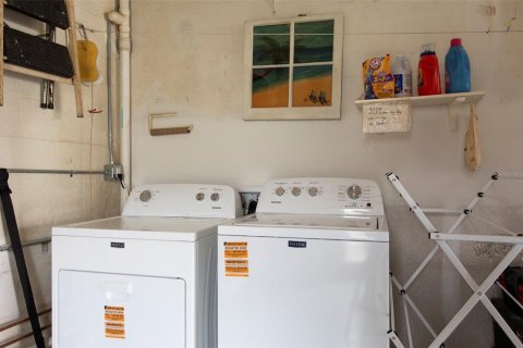 Casa en venta en Treasure Island, Florida, 3 dormitorios, 180.97 m2 № 2099092 - foto 19