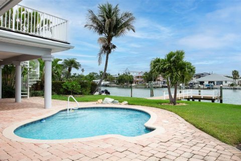 Casa en venta en Treasure Island, Florida, 3 dormitorios, 180.97 m2 № 2099092 - foto 20