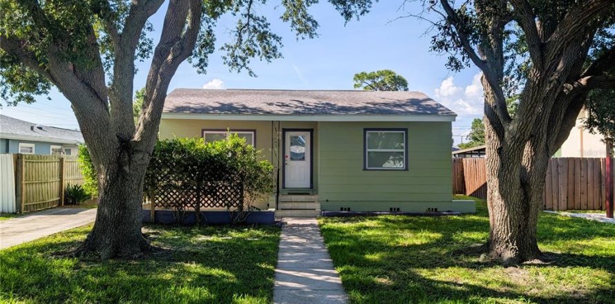Casa en Gulfport, Florida 3 dormitorios, 116.87 m2 № 1789570