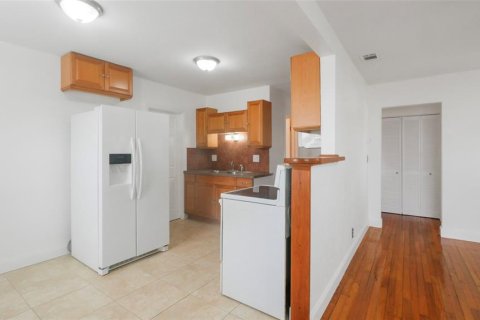Casa en venta en Gulfport, Florida, 3 dormitorios, 116.87 m2 № 1789570 - foto 10