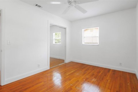 Casa en venta en Gulfport, Florida, 3 dormitorios, 116.87 m2 № 1789570 - foto 15