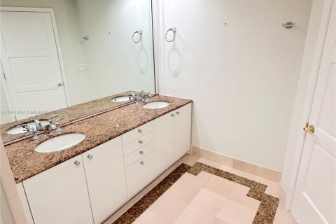 Copropriété à louer à Miami Beach, Floride: 2 chambres, 107.77 m2 № 1967349 - photo 8