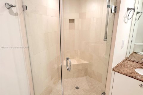Copropriété à louer à Miami Beach, Floride: 2 chambres, 107.77 m2 № 1967349 - photo 13
