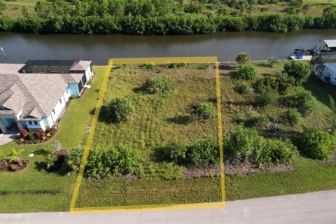 Land in Port Charlotte, Florida № 1876954 - photo 1