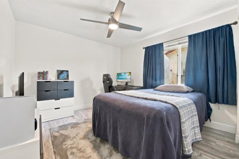 House in Coral Springs, Florida 3 bedrooms, 174.75 sq.m. № 2387103 - photo 26