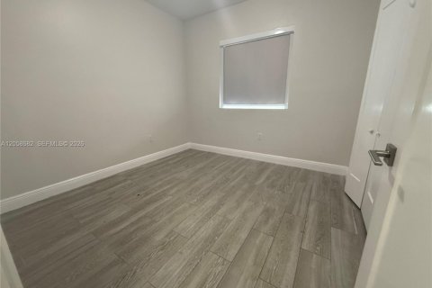 Touwnhouse à louer à Hialeah, Floride: 3 chambres, 153.29 m2 № 2168002 - photo 11