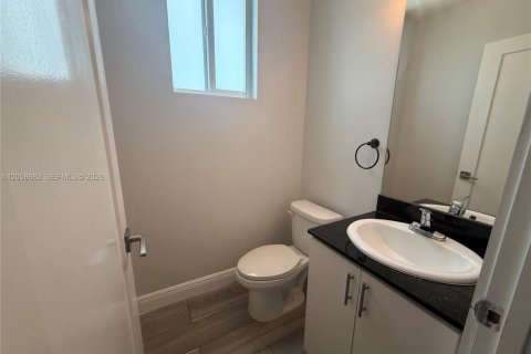 Touwnhouse à louer à Hialeah, Floride: 3 chambres, 153.29 m2 № 2168002 - photo 18