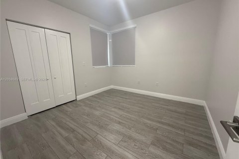 Touwnhouse à louer à Hialeah, Floride: 3 chambres, 153.29 m2 № 2168002 - photo 9