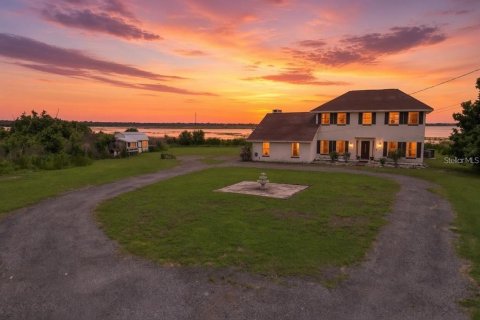 Villa ou maison à Haines City, Floride 4 chambres, 233.74 m2 № 2310712