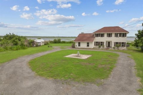 Villa ou maison à louer à Haines City, Floride: 4 chambres, 233.74 m2 № 2310712 - photo 2