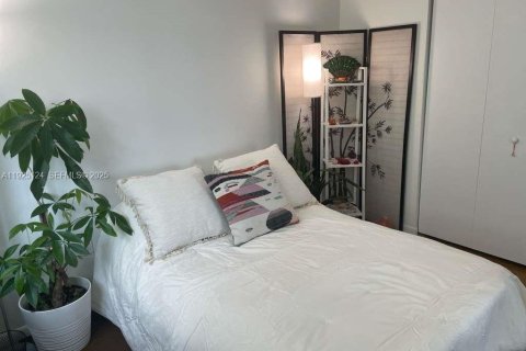 Copropriété à vendre à Miami, Floride: 2 chambres, 96.25 m2 № 1990724 - photo 7