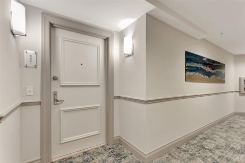 Copropriété à louer à Hollywood, Floride: 2 chambres, 167.22 m2 № 925620 - photo 1