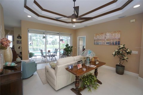 Villa ou maison à vendre à Punta Gorda, Floride: 3 chambres, 177.81 m2 № 2400231 - photo 10