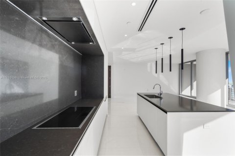 Condominio en venta en Miami, Florida, 3 dormitorios, 224.27 m2 № 1862772 - foto 15