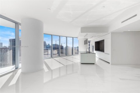 Condominio en venta en Miami, Florida, 3 dormitorios, 224.27 m2 № 1862772 - foto 11
