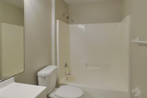 Casa en alquiler en Kissimmee, Florida, 4 dormitorios, 205.04 m2 № 2112918 - foto 16
