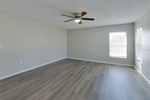 Casa en alquiler en Kissimmee, Florida, 4 dormitorios, 205.04 m2 № 2112918 - foto 7