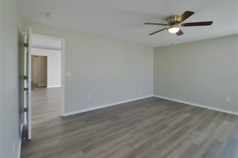 Casa en alquiler en Kissimmee, Florida, 4 dormitorios, 205.04 m2 № 2112918 - foto 8