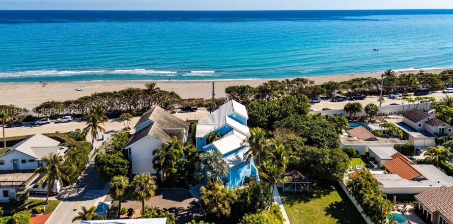 House in Jupiter, Florida 4 bedrooms, 423.91 sq.m. № 2004247