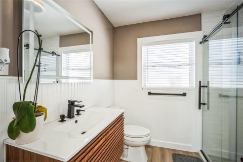 Casa en venta en Saint Petersburg, Florida, 3 dormitorios, 231.88 m2 № 1574386 - foto 23