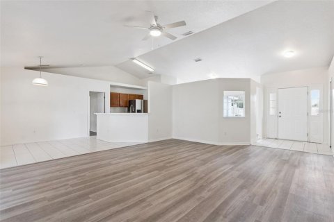 Villa ou maison à vendre à Minneola, Floride: 3 chambres, 147.44 m2 № 2406989 - photo 6