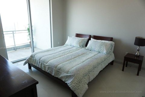 Condo in Miami, Florida, 2 bedrooms  № 2067762 - photo 10