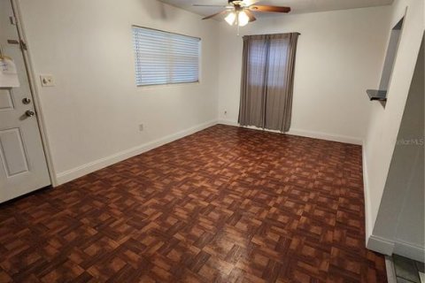 House in Lakeland, Florida 3 bedrooms, 139.35 sq.m. № 1530339 - photo 3