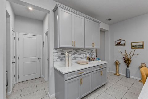 Townhouse in Lutz, Florida 3 bedrooms, 156.08 sq.m. № 2155894 - photo 8