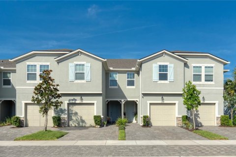 Townhouse in Lutz, Florida 3 bedrooms, 156.08 sq.m. № 2155894