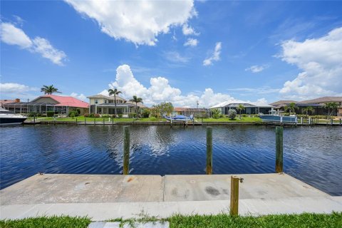 Casa en venta en Punta Gorda, Florida, 3 dormitorios, 241.36 m2 № 1787414 - foto 5