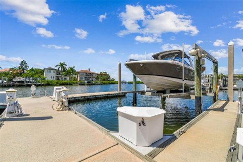 Adosado en venta en Tampa, Florida, 3 dormitorios, 235.97 m2 № 1885757 - foto 4