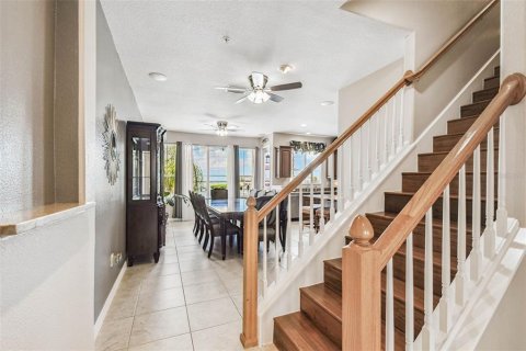 Adosado en venta en Tampa, Florida, 3 dormitorios, 235.97 m2 № 1885757 - foto 8