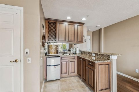 Adosado en venta en Tampa, Florida, 3 dormitorios, 235.97 m2 № 1885757 - foto 30