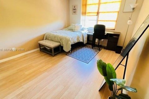 Condo in Plantation, Florida, 1 bedroom  № 2068469 - photo 8