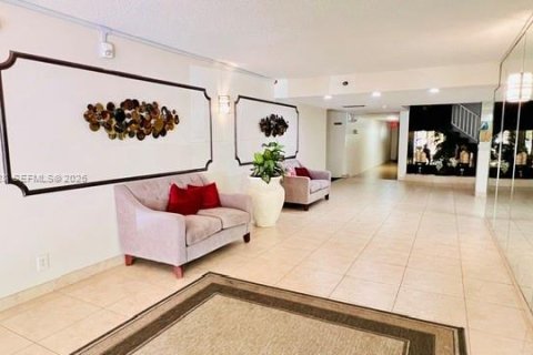 Condo in Plantation, Florida, 1 bedroom  № 2068469 - photo 17