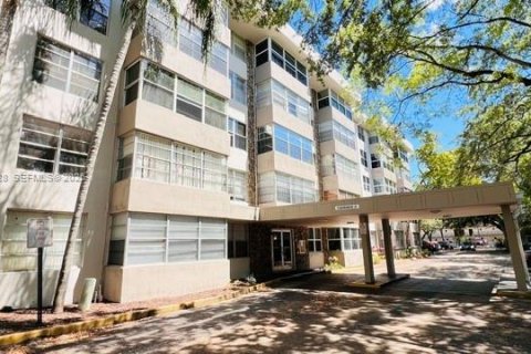 Condo in Plantation, Florida, 1 bedroom  № 2068469 - photo 19