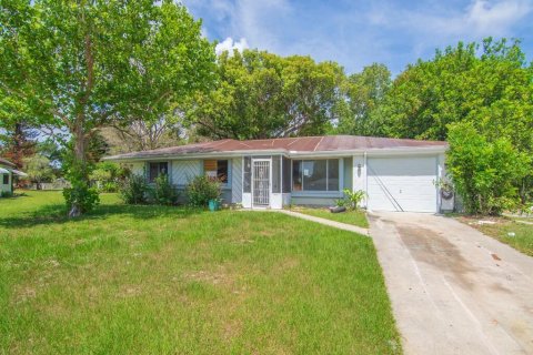Casa en Palm Bay, Florida 3 dormitorios, 156.91 m2 № 2078607