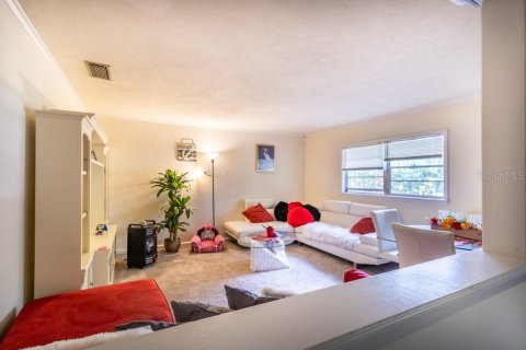 Villa ou maison à louer à Gainesville, Floride: 3 chambres, 164.25 m2 № 1723266 - photo 4