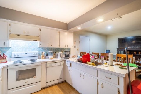 Villa ou maison à louer à Gainesville, Floride: 3 chambres, 164.25 m2 № 1723266 - photo 7