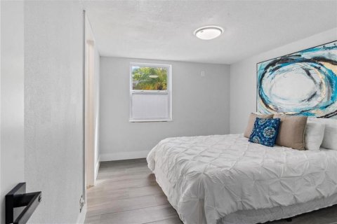 Villa ou maison à vendre à Redington Beach, Floride: 4 chambres, 232.26 m2 № 2135376 - photo 22