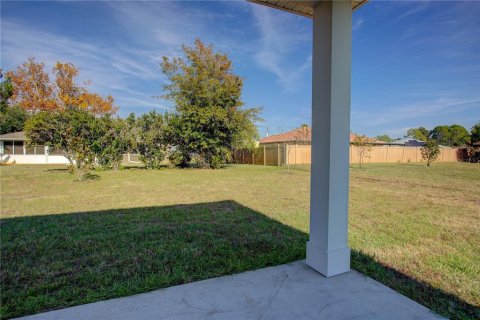 House in Palm Coast, Florida 3 bedrooms, 146.23 sq.m. № 2152347 - photo 28