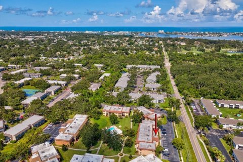 Condo in Largo, Florida, 2 bedrooms  № 1883065 - photo 19